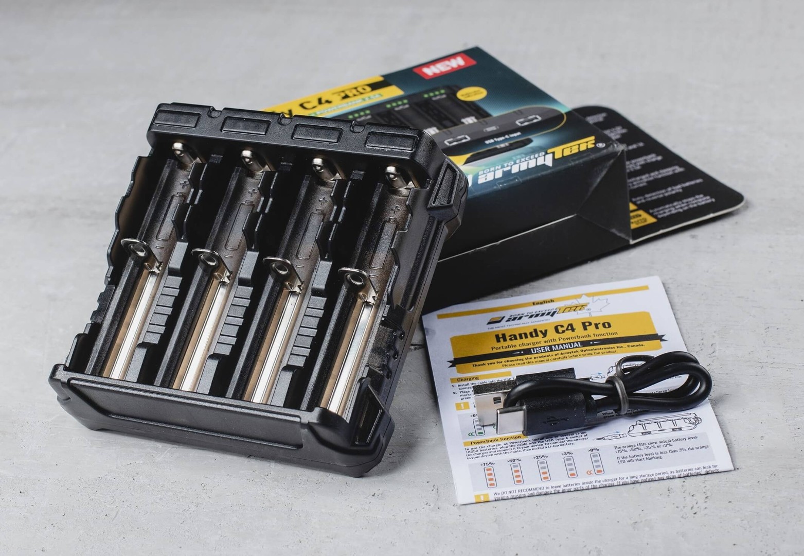 Зарядное устройство Armytek Handy C4 Pro