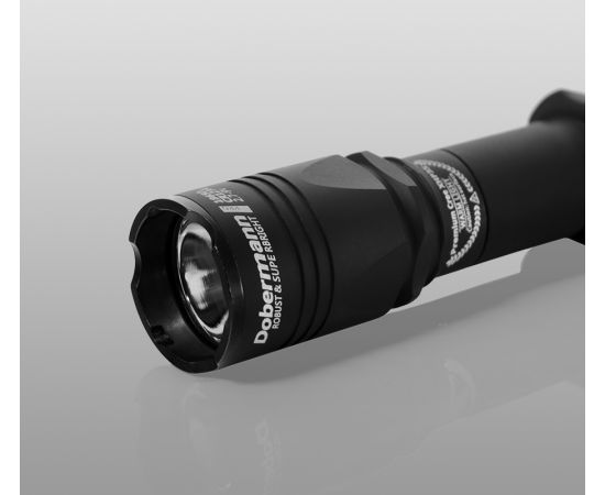 Фонарь Armytek Dobermann XP-E2 Green
