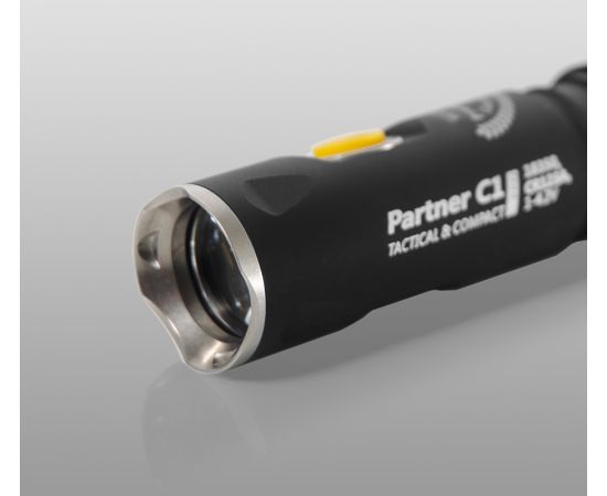 Мультифонарь Armytek Partner C1 Pro XP-L Warm